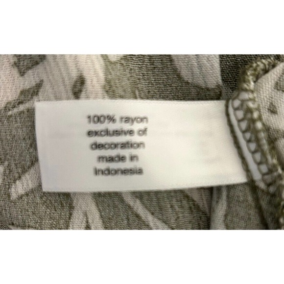 Lane Bryant Short Sleeve Square Neck Trimmed Circle Top 18/20 - Green Floral - Picture 9 of 10